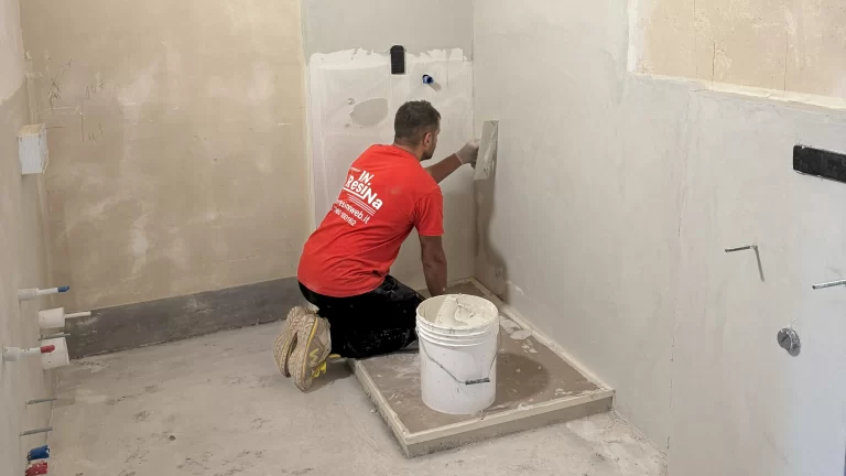 Rasatura con rete applicata su superfici verticali di par