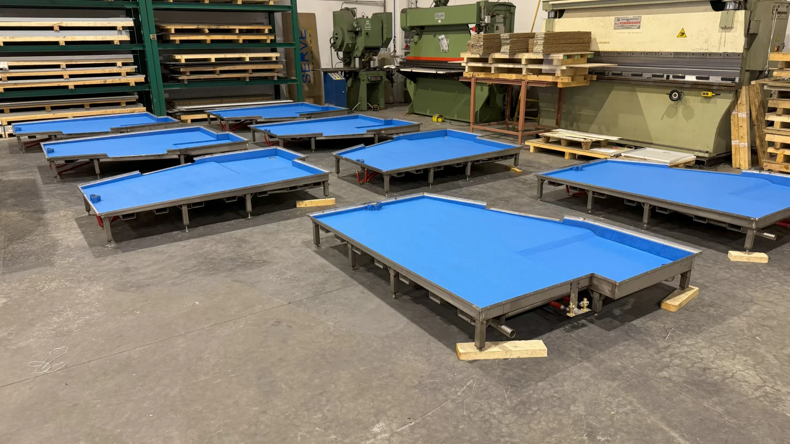 8 box igiene di colori blu realizzati con la resina metacrilata