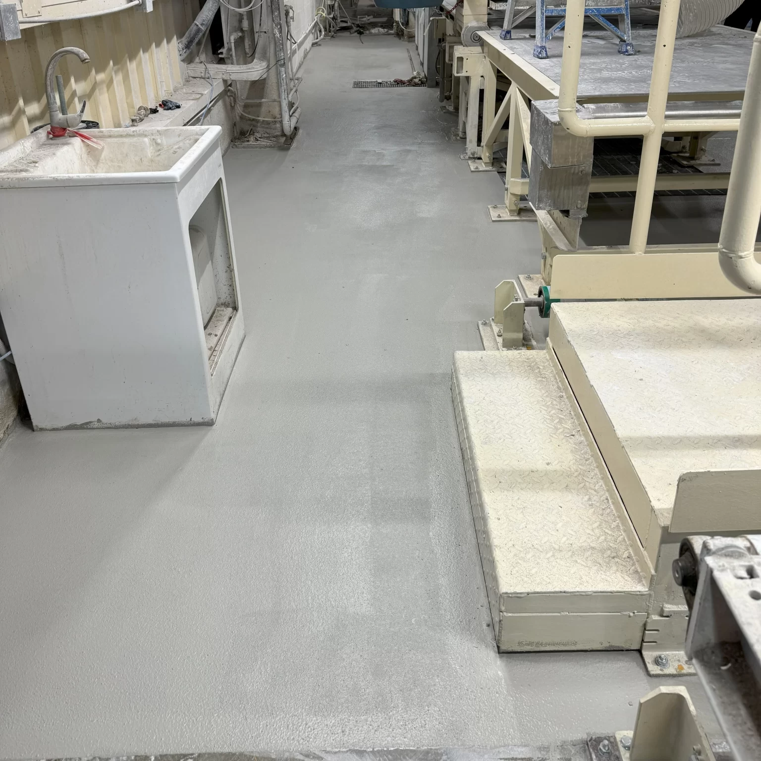rapido intervento per un pavimento con le resine pmma