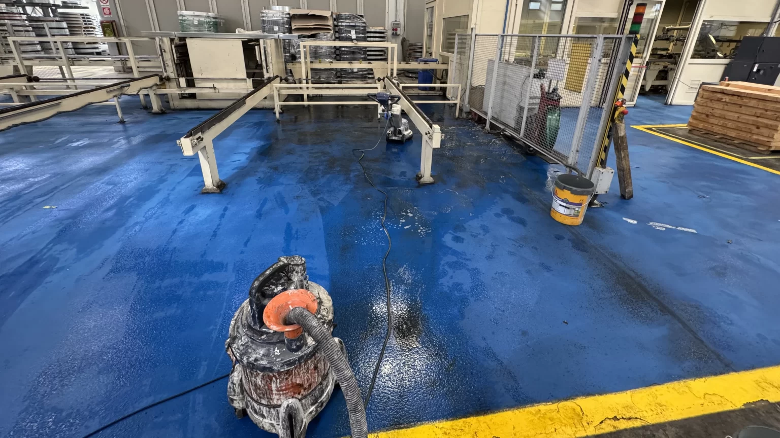 Pulizia pavimento industriale