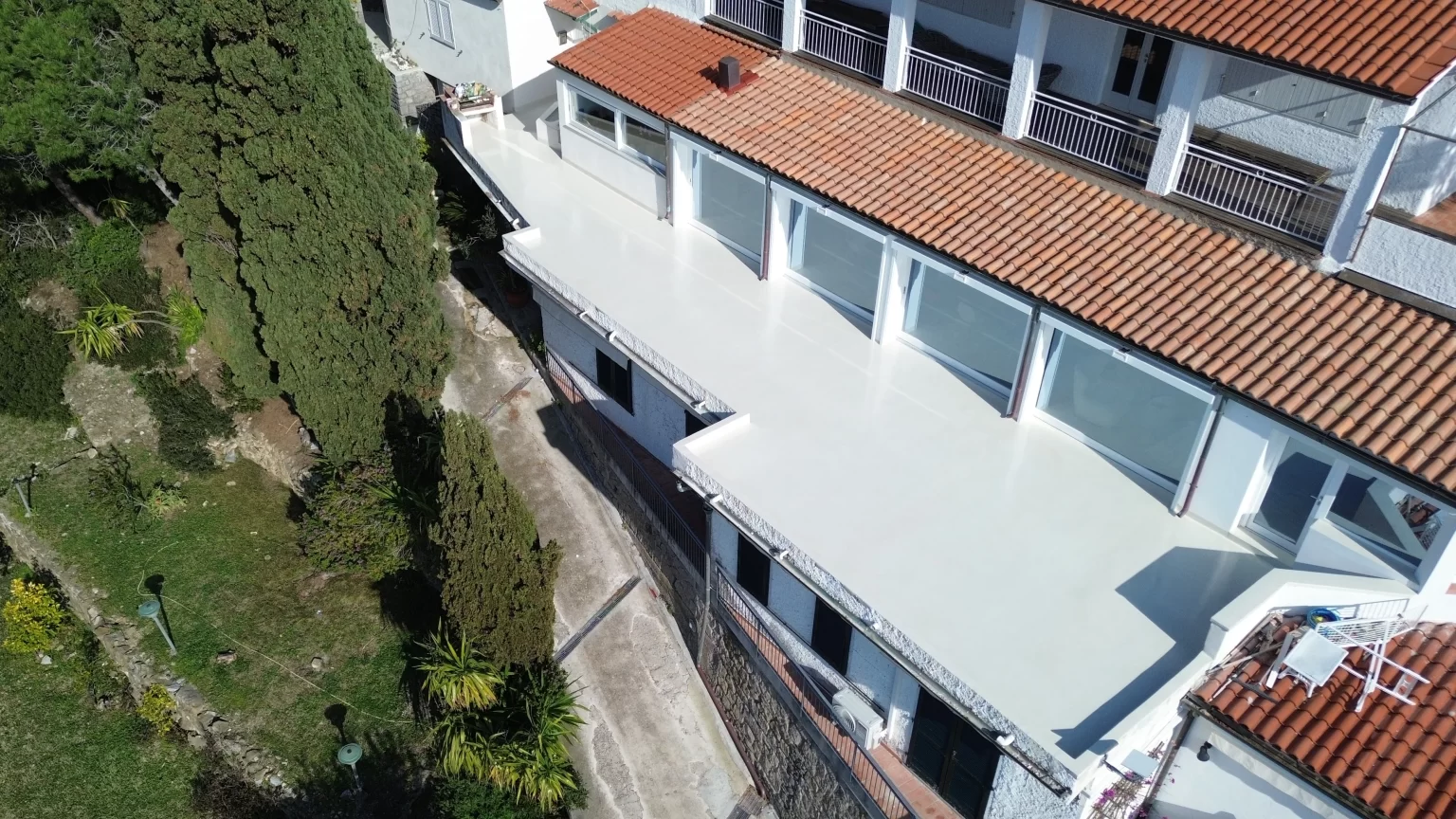 Pavimento di un terrazzo in resina impermeabilizzante